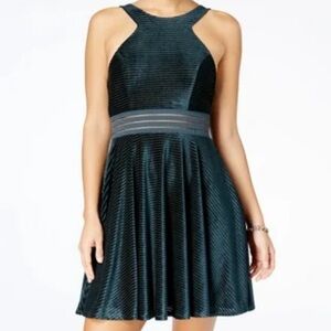 City Studio Illusion Fit & Flare Velvet Halter Dress Hunter Green Junior’s 9